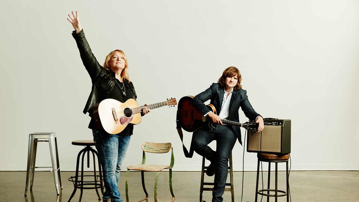 Indigo Girls, to perform at the Women's Justice Center Raising the Bar Benefit Concert