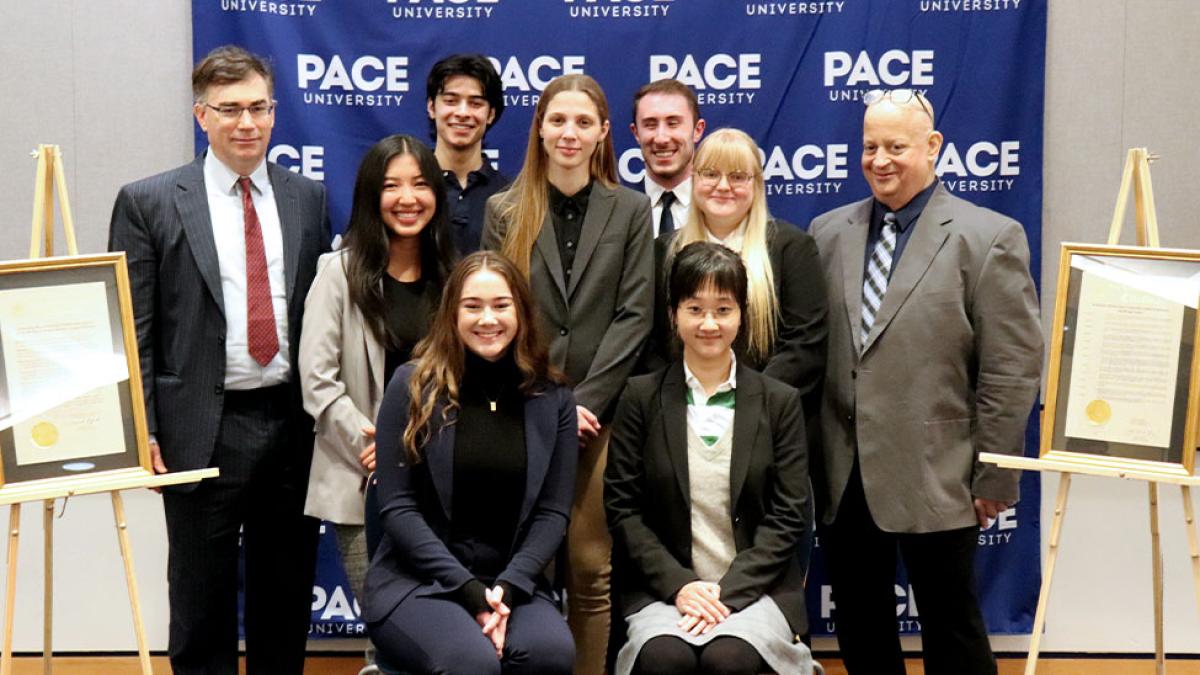 Federal reserve challenge 2022 team with their team advisors