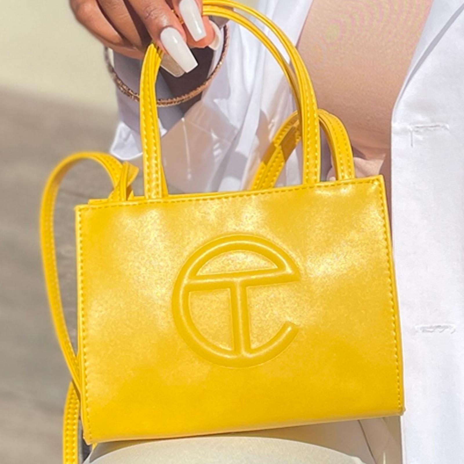 close up of the telfar shopping bag