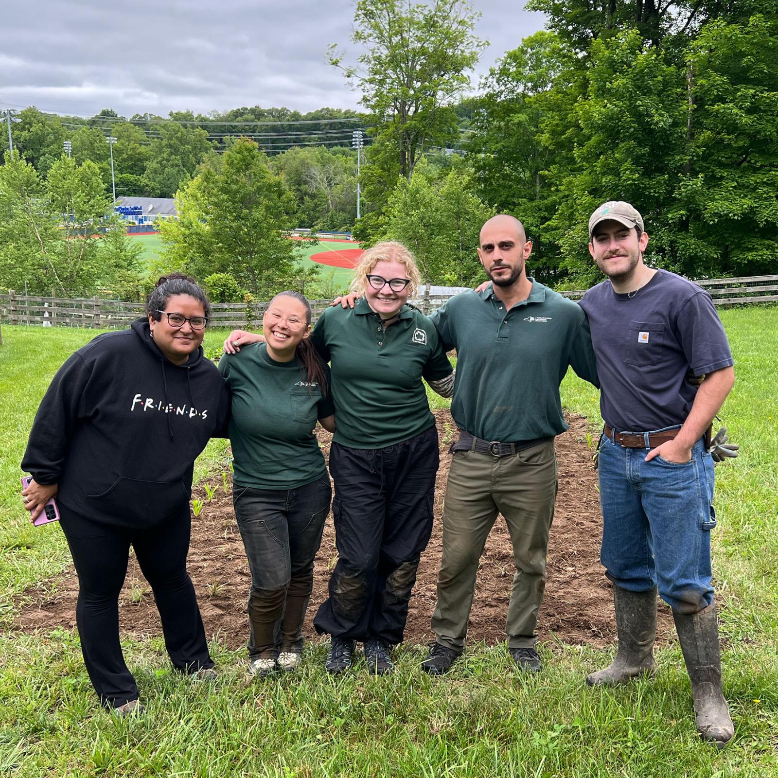 Group of volunteers who work on a Pace University Conservation Center project